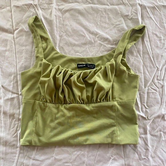 Small, green tank top - Picture 1 of 1
